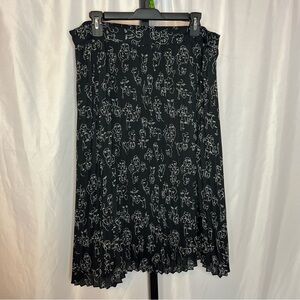 A New Day Face Print Black and White Skirt, size XL